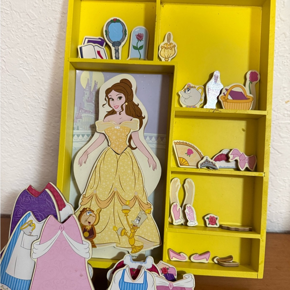 Disney Melissa and Doug Magnetic Belle set. Complete set, 34 pieces.